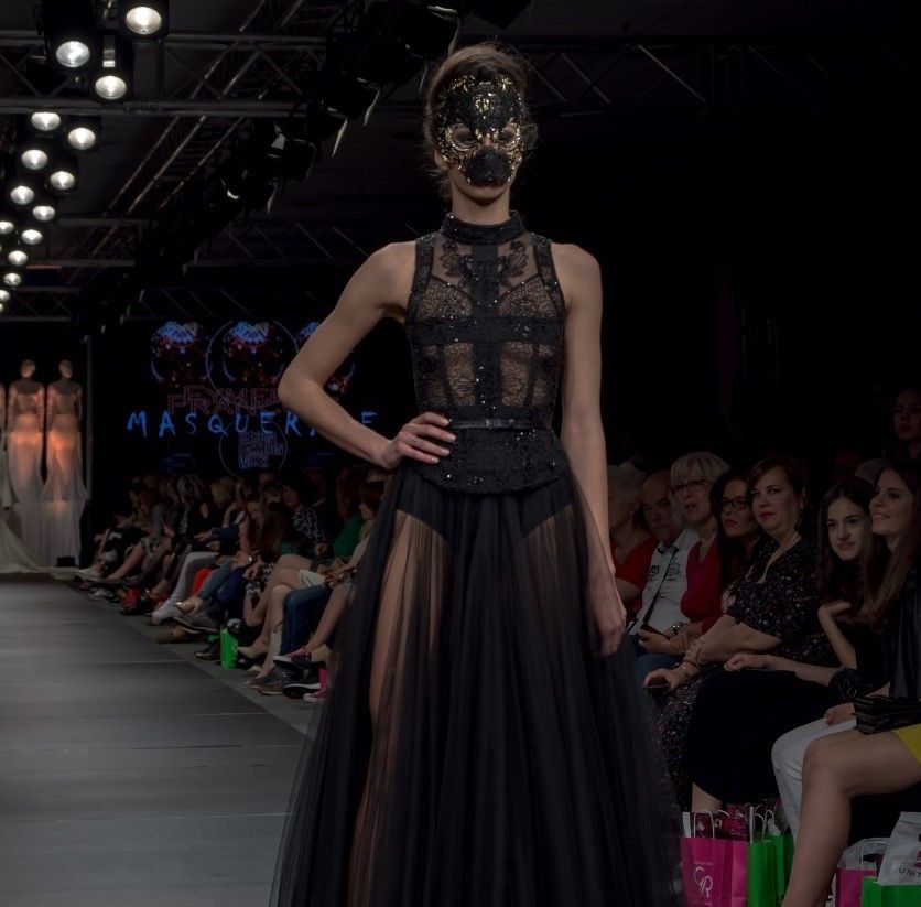 Modno srce kuca Novim Sadom: Drugo veče Serbia Fashion Week-a obeležio francuski glamur
